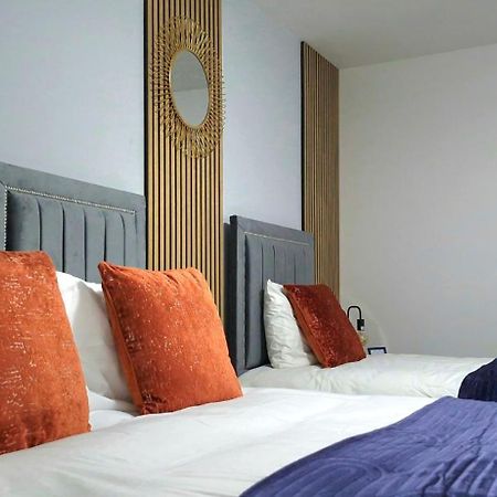 New Street - Bullring Suite, Free Netflix - Free Secured Parking- Sleeps 5 Birmingham Exterior photo